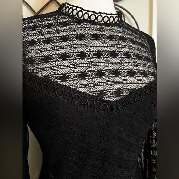 Stunning crochet, lace and embroidery black dress - Picture 4 of 16
